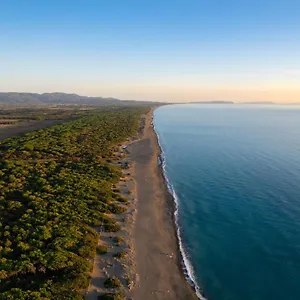 Campeggio Il Capannino Glamping Village, Marina Di Bibbona